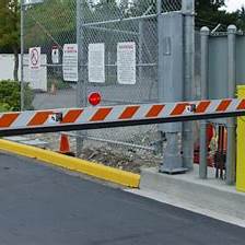 HySecurity MX001057 – 18 ft Aluminum Barrier Arm + Side‑Mount Kit